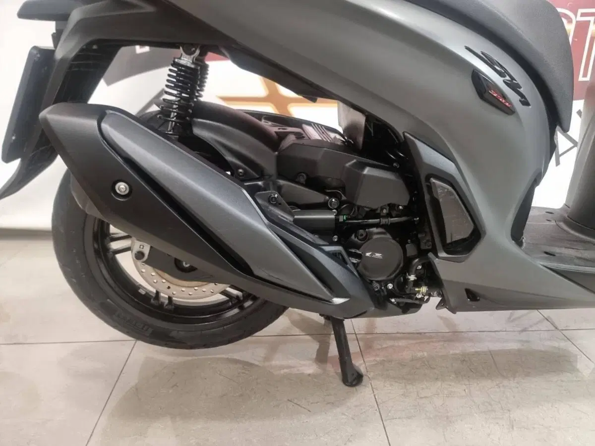 Honda SH 350i Sport (2025 - 26) (6)