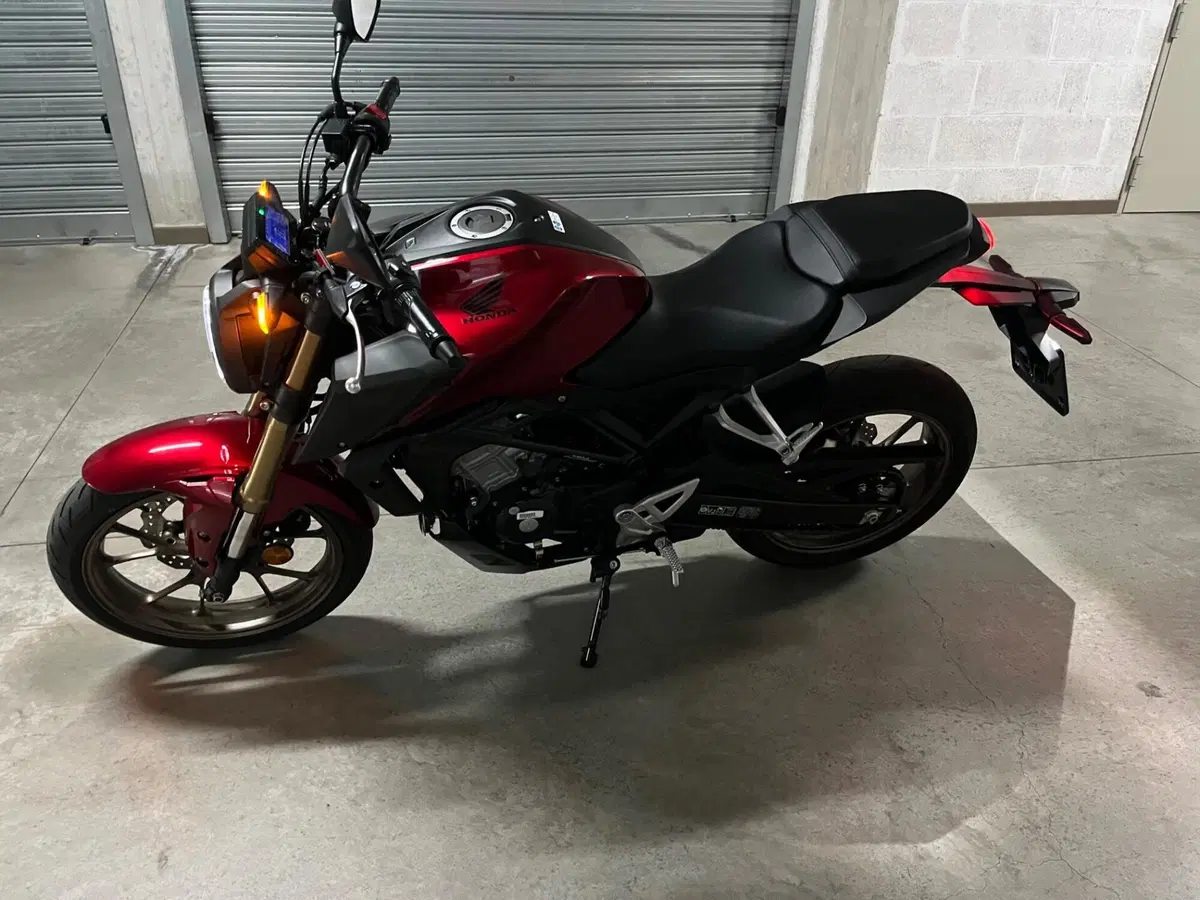 Honda CB 125 R (2024 - 26) (4)