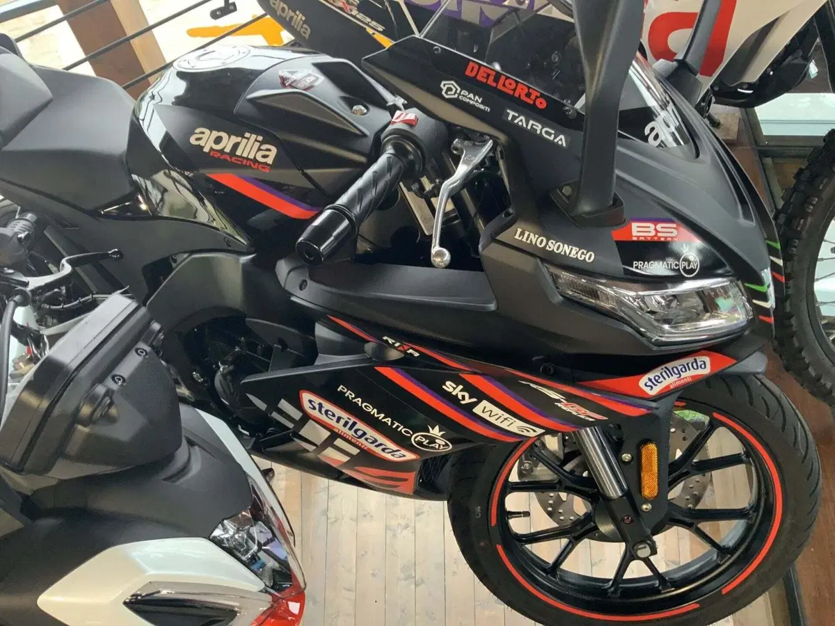 Aprilia RS 125 GP Replica (2025 - 26) (2)