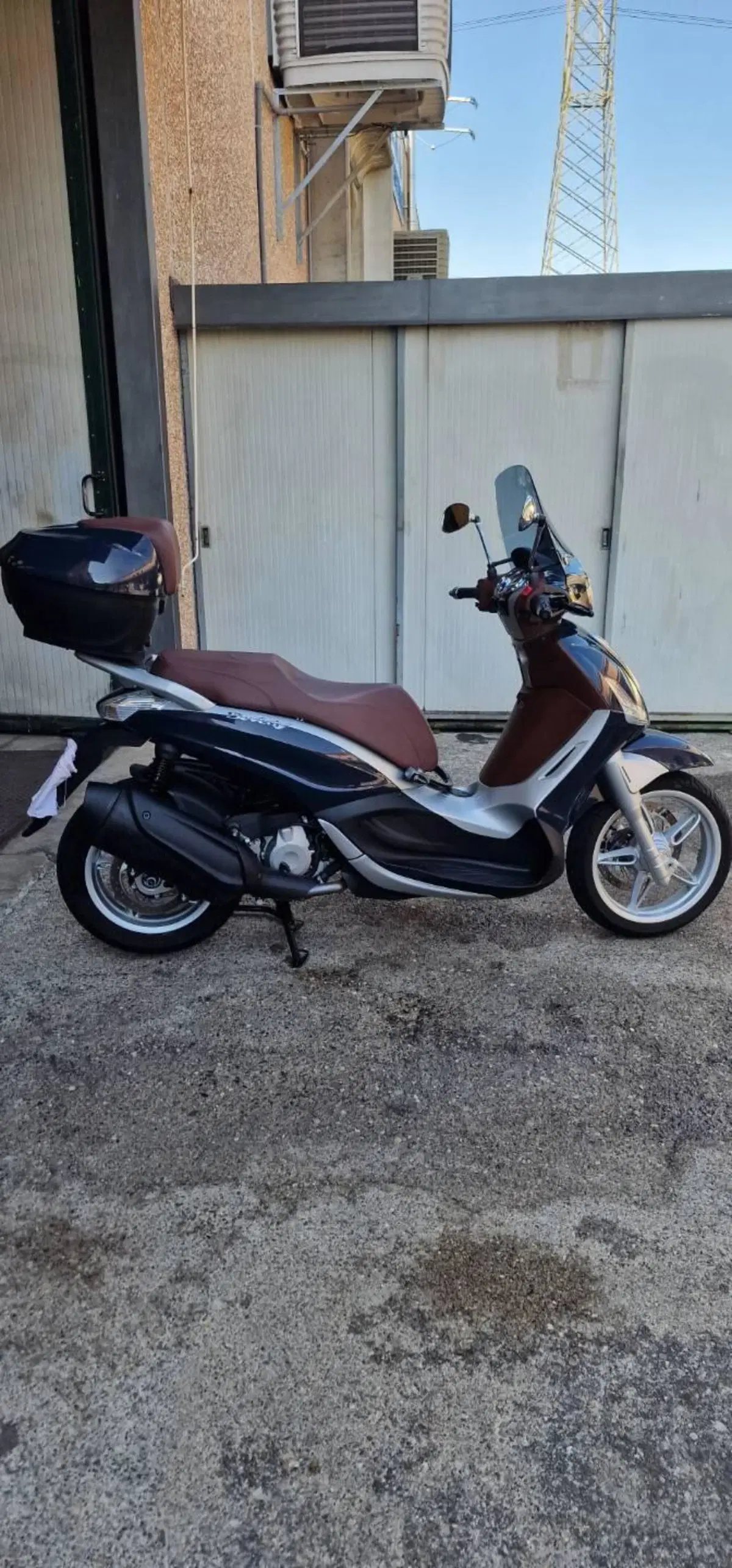 Piaggio Beverly 350 ABS (2016 - 20) (4)