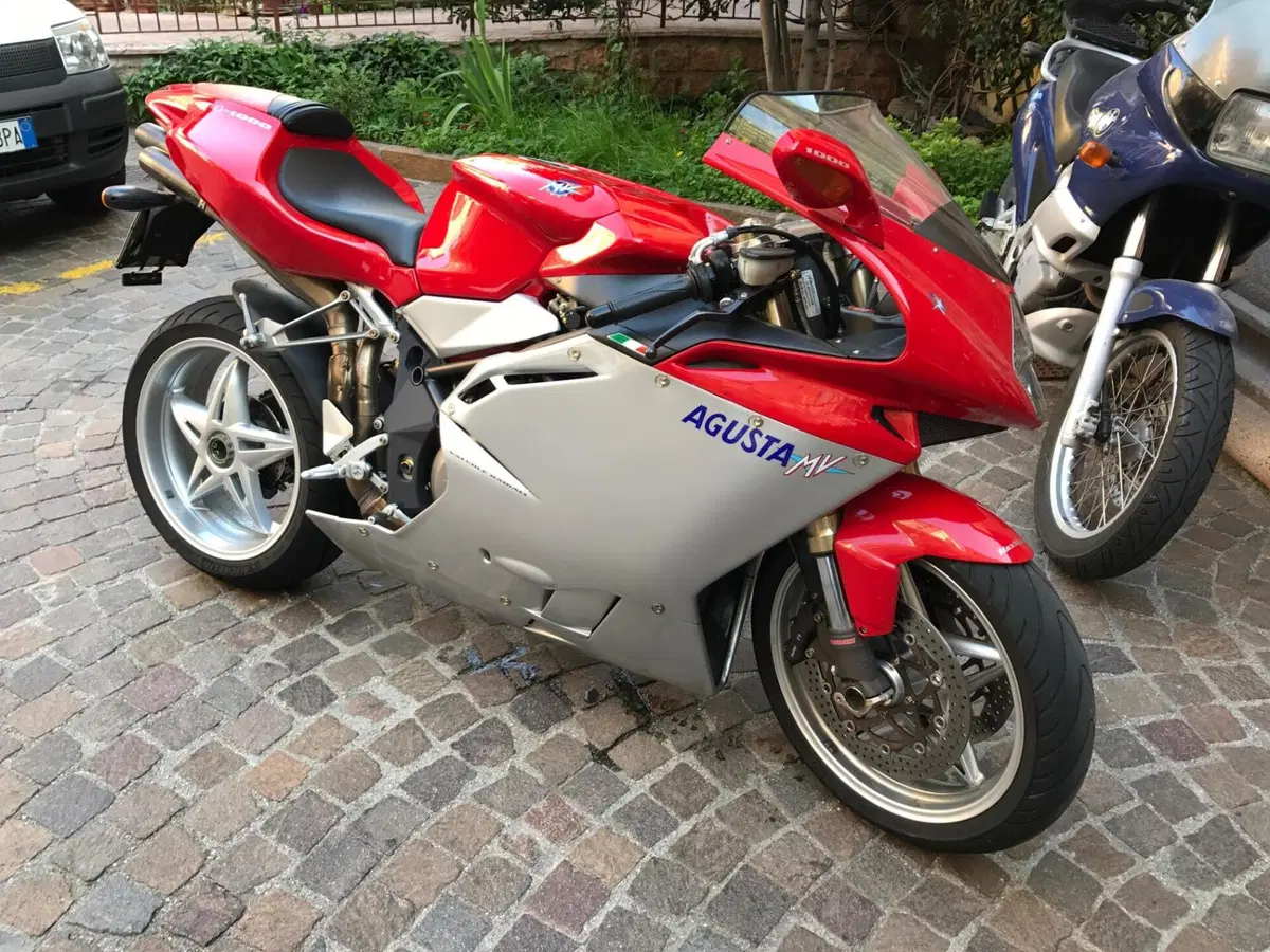 MV Agusta F4 1000 S (2004 - 05) (2)