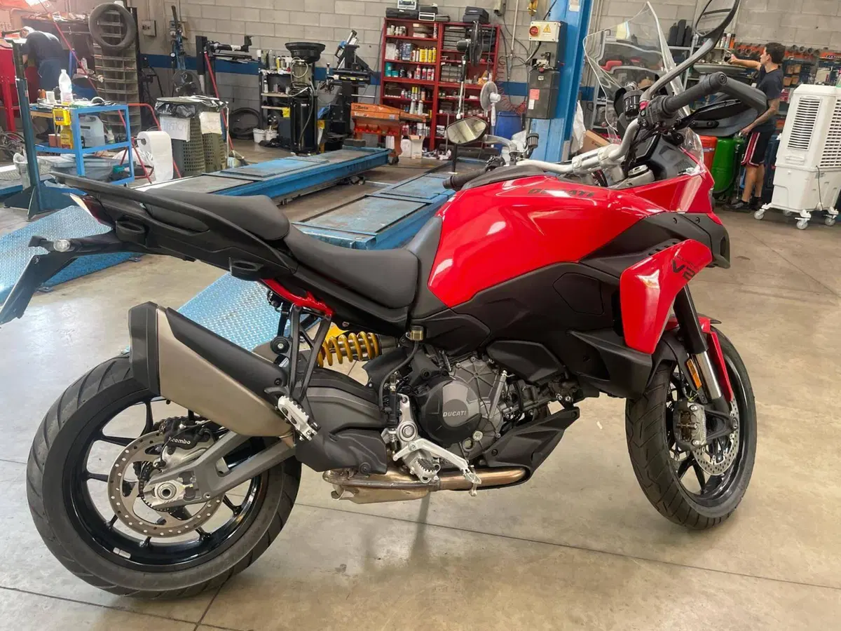 Ducati Multistrada V2 (2025 - 26)
