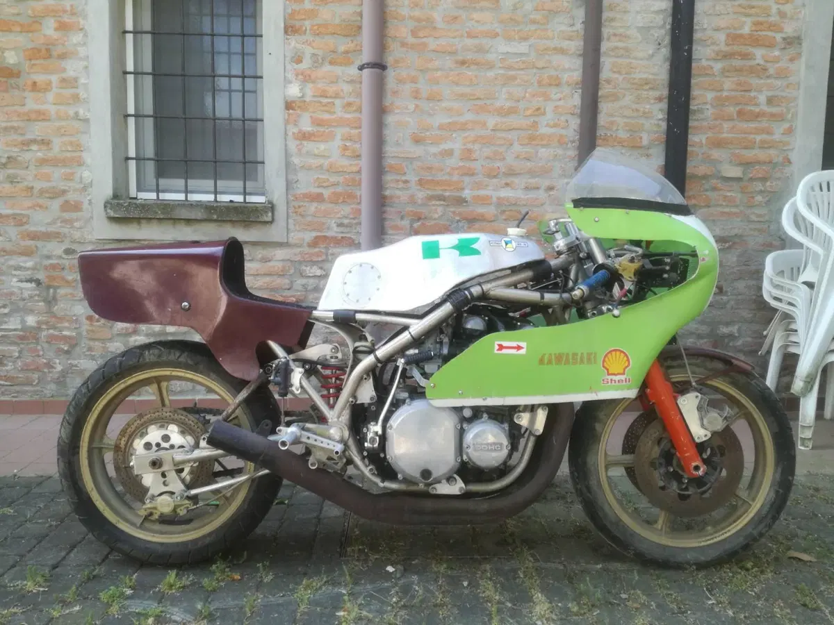 Kawasaki TT1