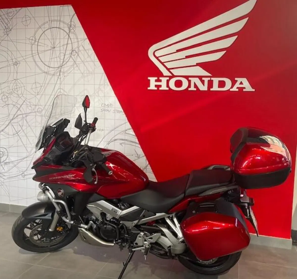 Honda Crossrunner Travel Edition ABS (2015 - 18) (2)