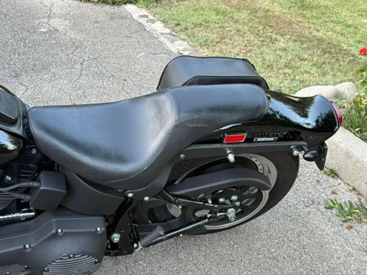 Harley-Davidson 1450 Night Train (1999 - 03) - FXSTB (8)