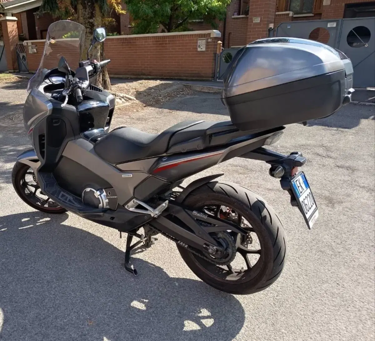 Honda Integra 750 DCT (2016 - 17) (2)