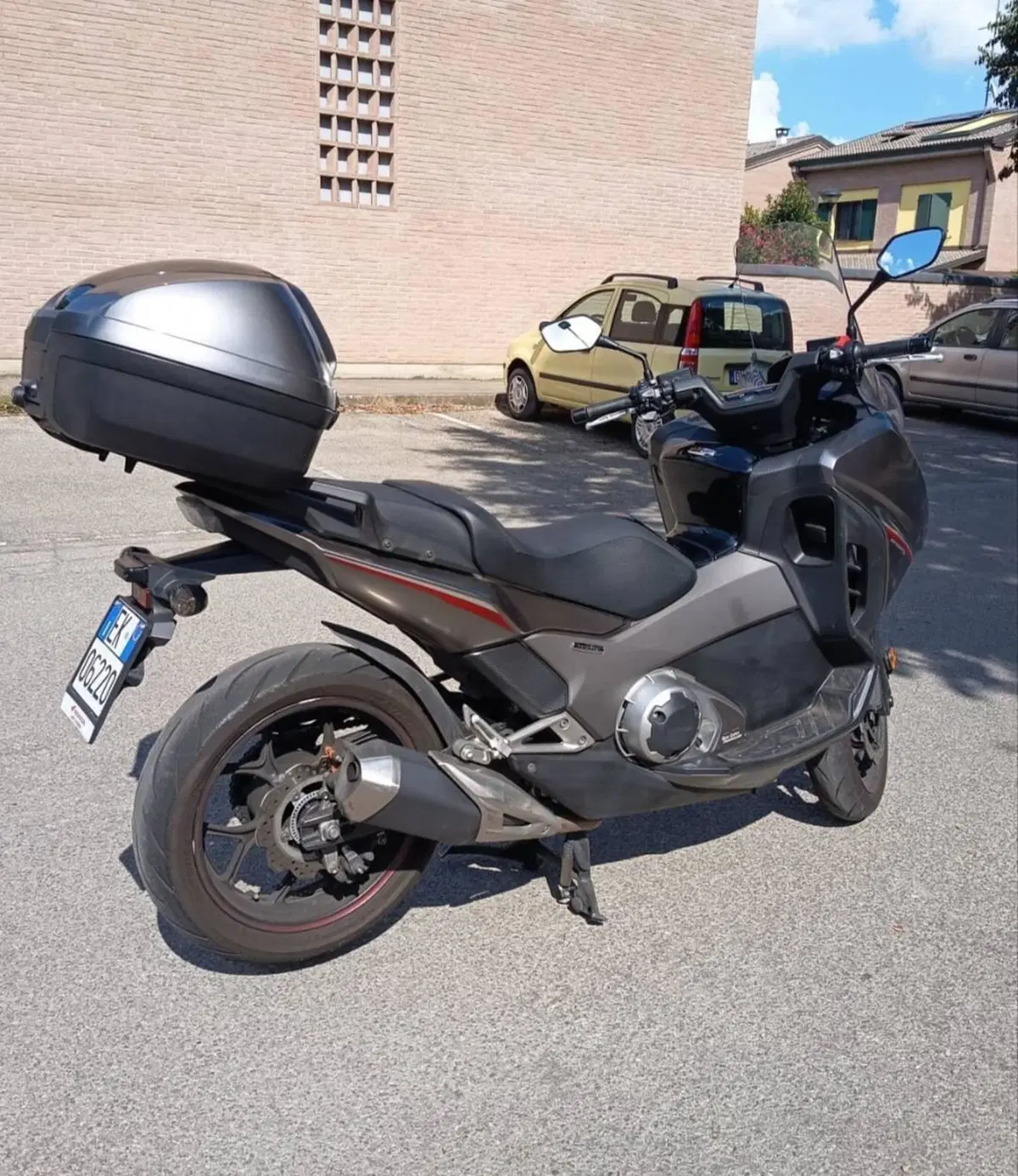 Honda Integra 750 DCT (2016 - 17) (3)