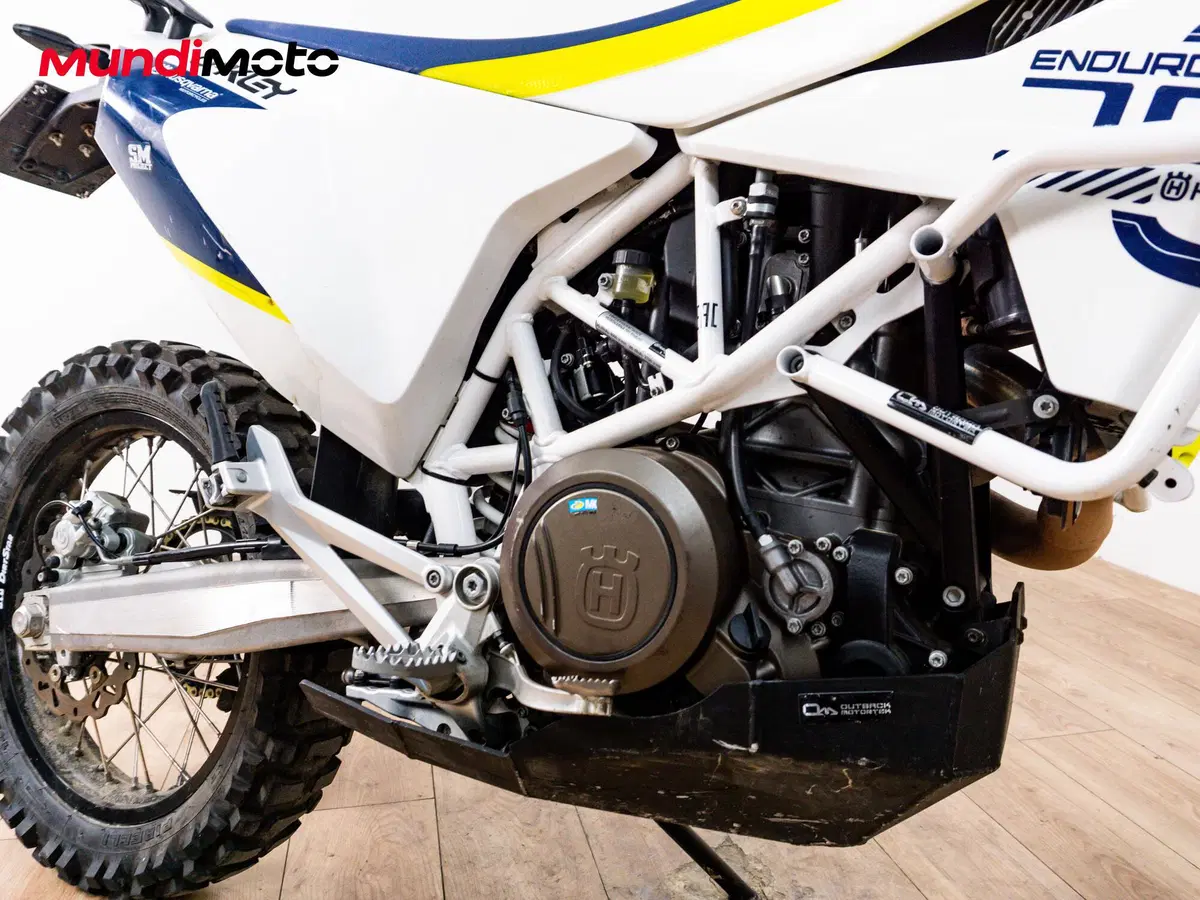 Husqvarna 701 Enduro (2016) (5)