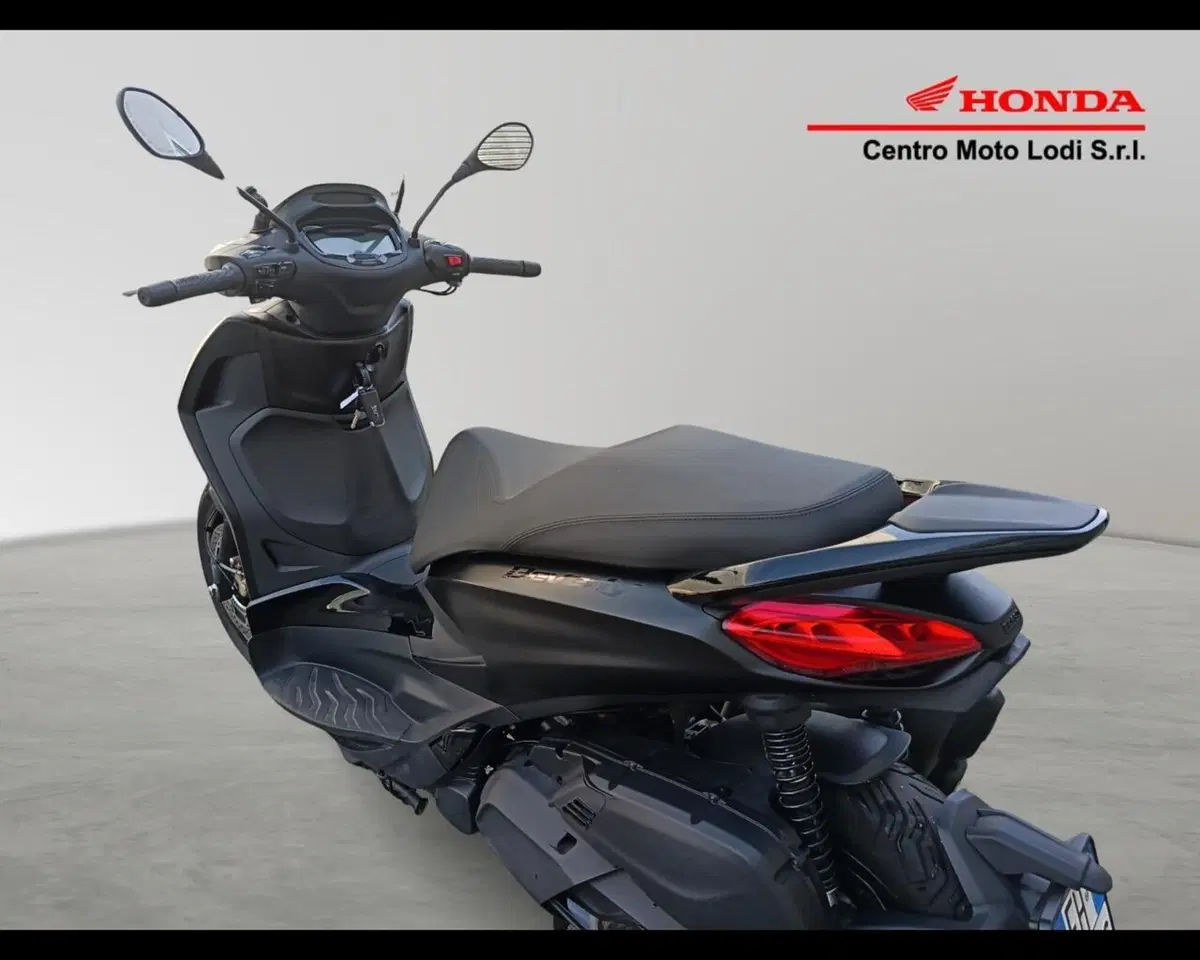 Piaggio Beverly 400 S ABS-ASR (2021 - 24) (6)
