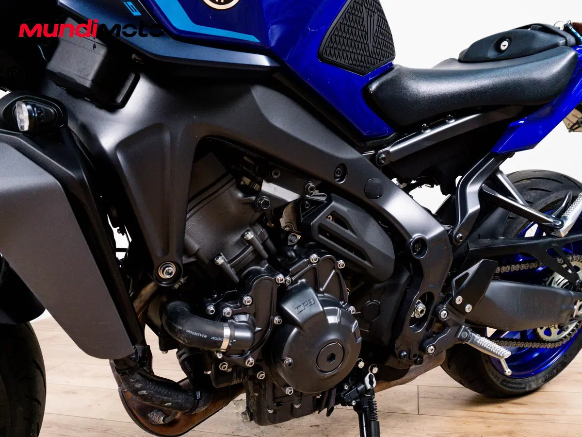 Yamaha MT-09 Y-AMT (2024 - 26) (9)