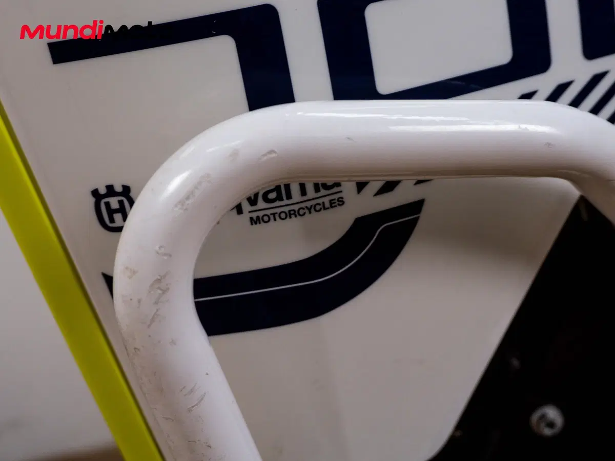 Husqvarna 701 Enduro (2016) (14)