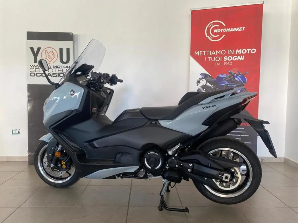 Yamaha T-Max 560 Tech Max (2025 - 26) (2)