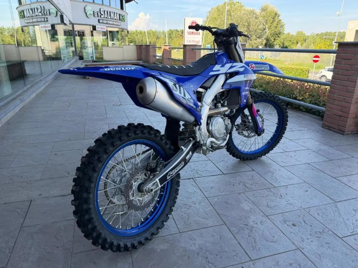 Yamaha YZ 450 F (2025) (3)