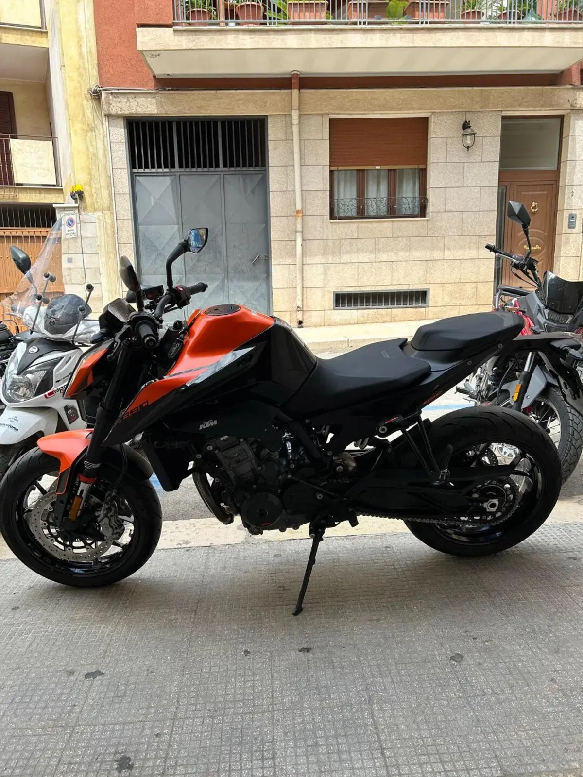 KTM 890 Duke (2021 - 23) (4)