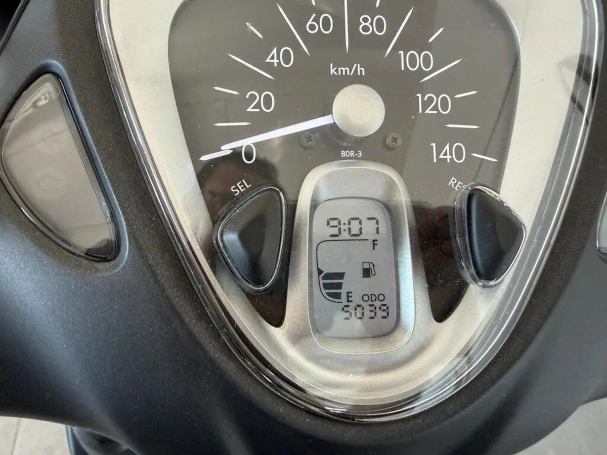 Yamaha D'Elight 125 (2021 - 26) (7)