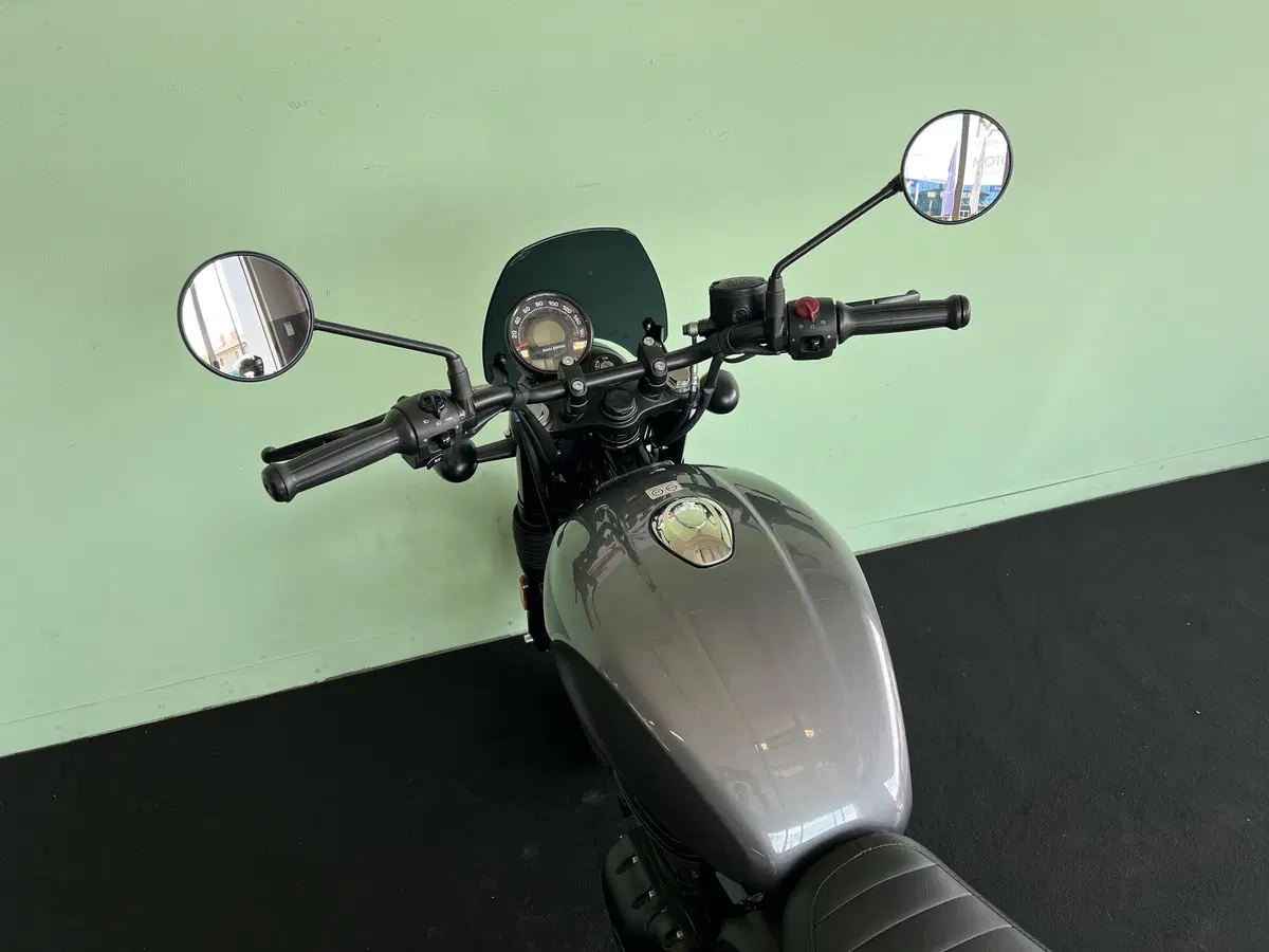 Royal Enfield HNTR 350 (2022 - 26) (20)