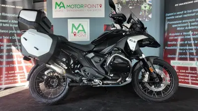 Bmw R 1300 GS Triple Black (2023 - 26) usata