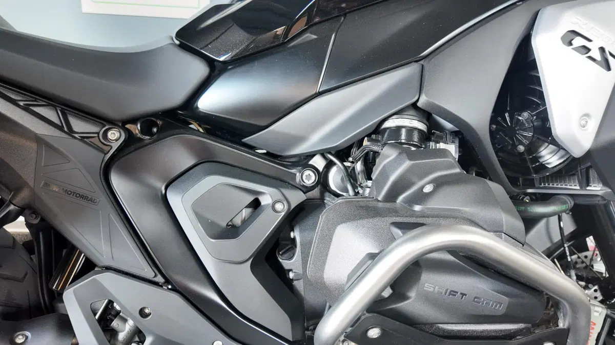 Bmw R 1300 GS Triple Black (2023 - 26) (10)