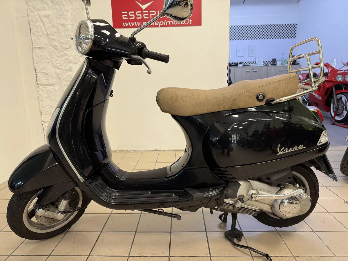 Vespa LX 150 (2005 - 11) (2)