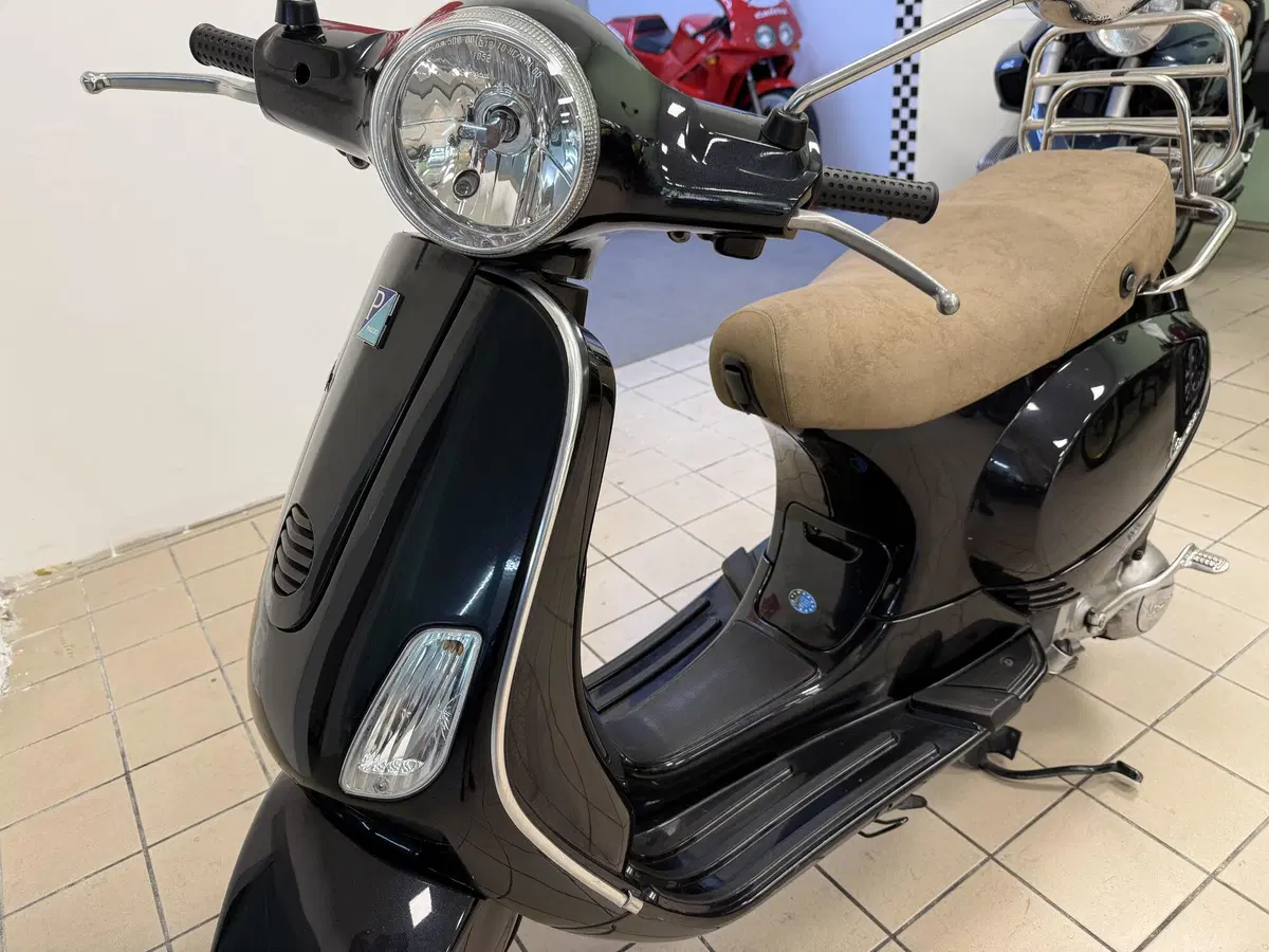 Vespa LX 150 (2005 - 11) (6)