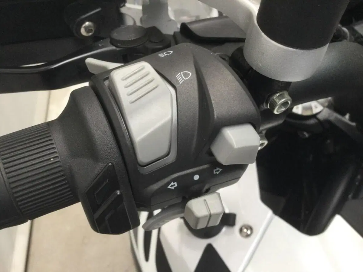 Benelli TRK 502 (2021 - 25) (13)