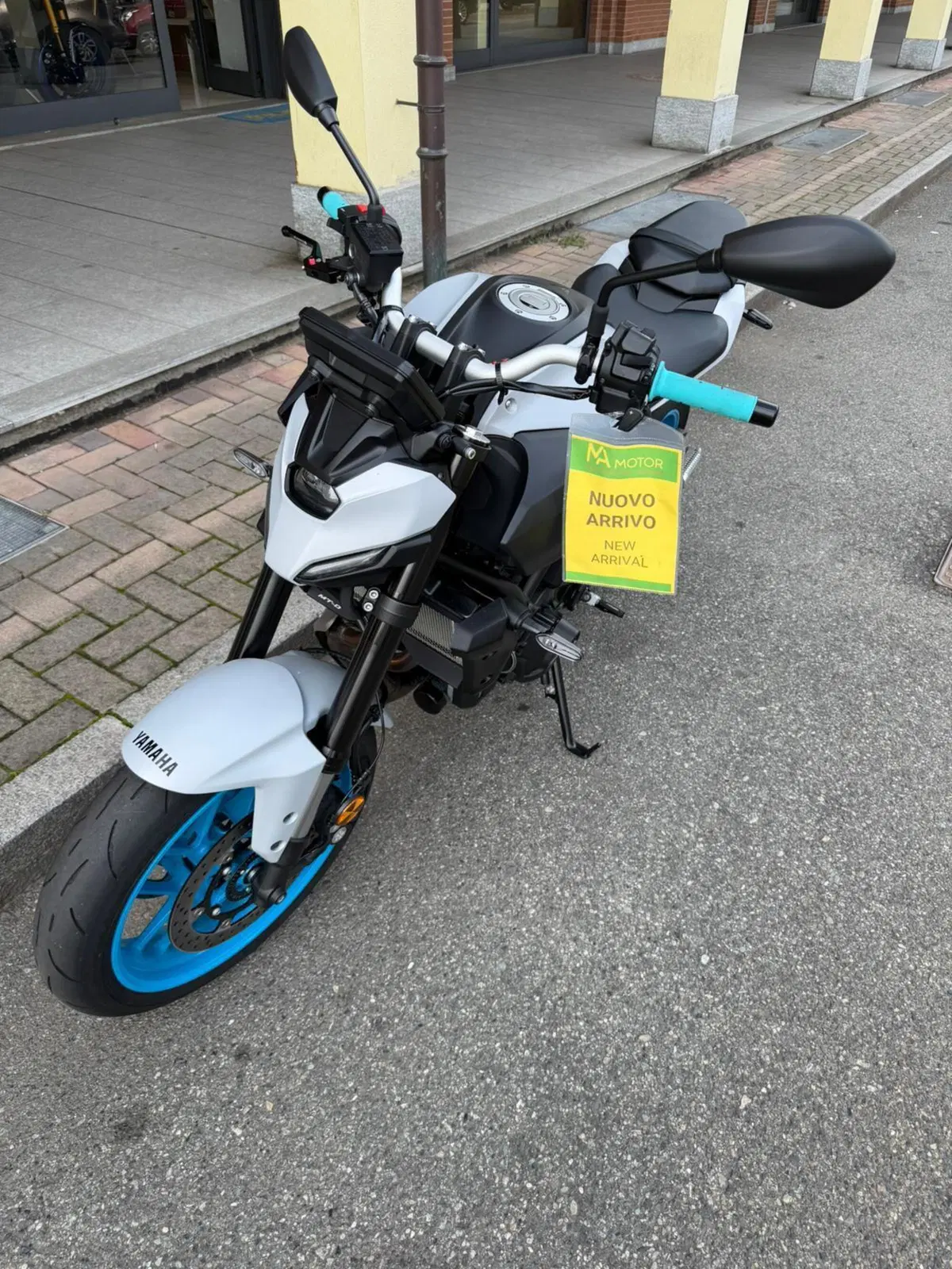 Yamaha MT-07 Y-AMT (2025 - 26) (5)