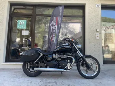 Triumph Speedmaster 865 (2010 - 17) usata
