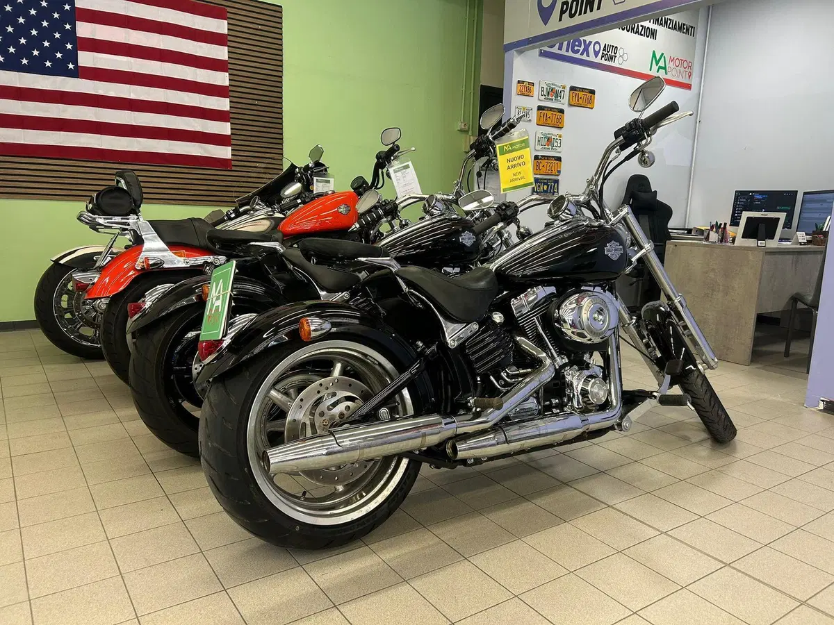 Harley-Davidson 1584 Rocker C (2009 - 11) - FXCWC (6)