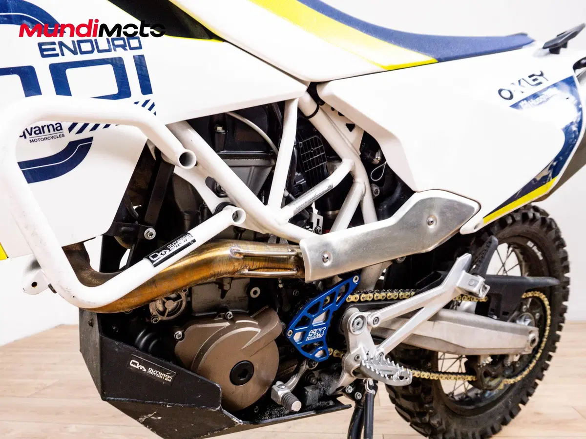 Husqvarna 701 Enduro (2016) (9)