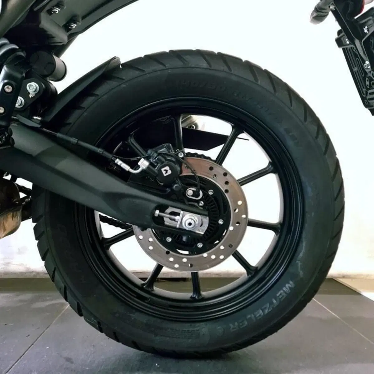Triumph Scrambler 400 X (2024 - 26) (14)