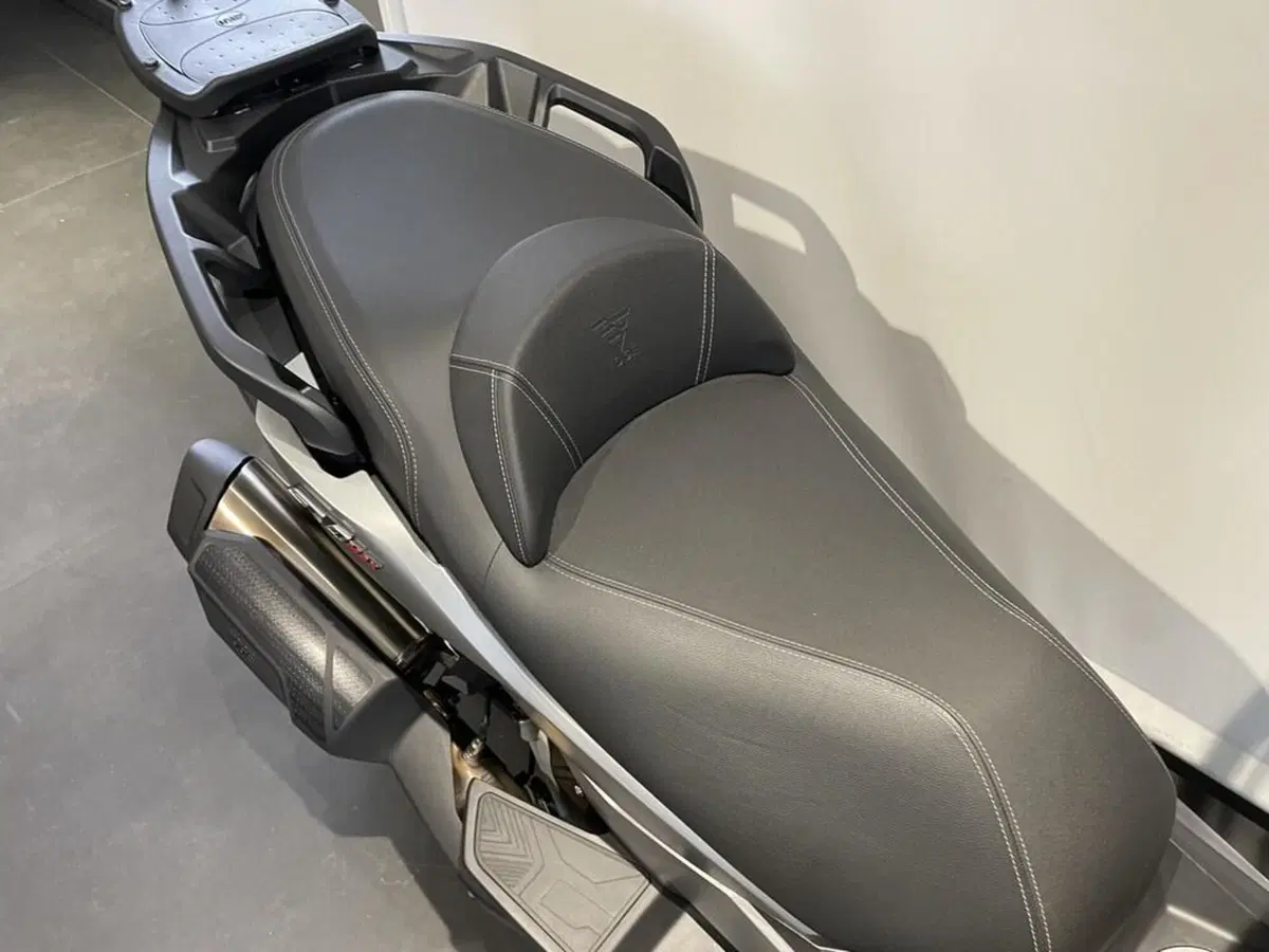 Voge Sfida SR4 MAX (2024 - 26) (4)
