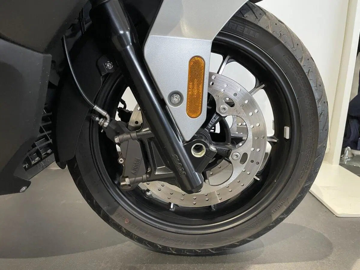 Voge Sfida SR4 MAX (2024 - 26) (12)