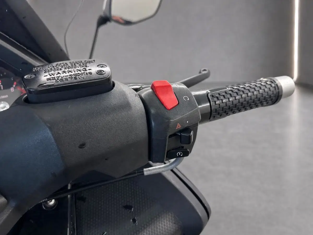 Yamaha T-Max 530 (2012 - 14) (10)