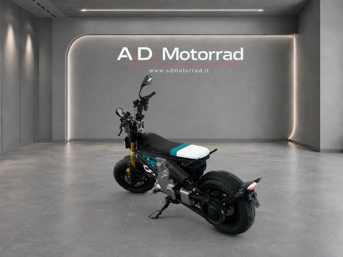 Bmw CE 02 (2024 - 26) (7)