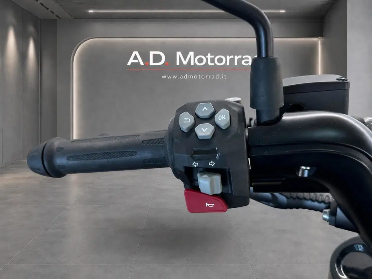 Bmw CE 02 (2024 - 26) (8)