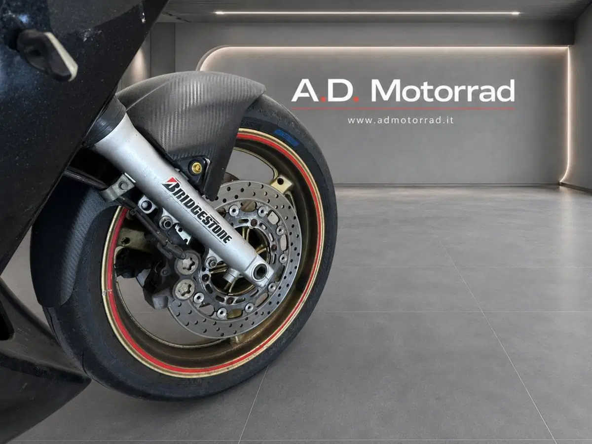 Yamaha YZF R6 (2001 - 02) (11)