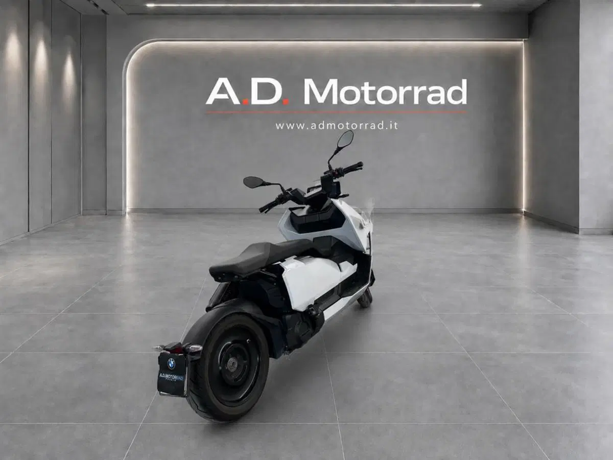 Bmw CE 04 (2021 - 25) (5)