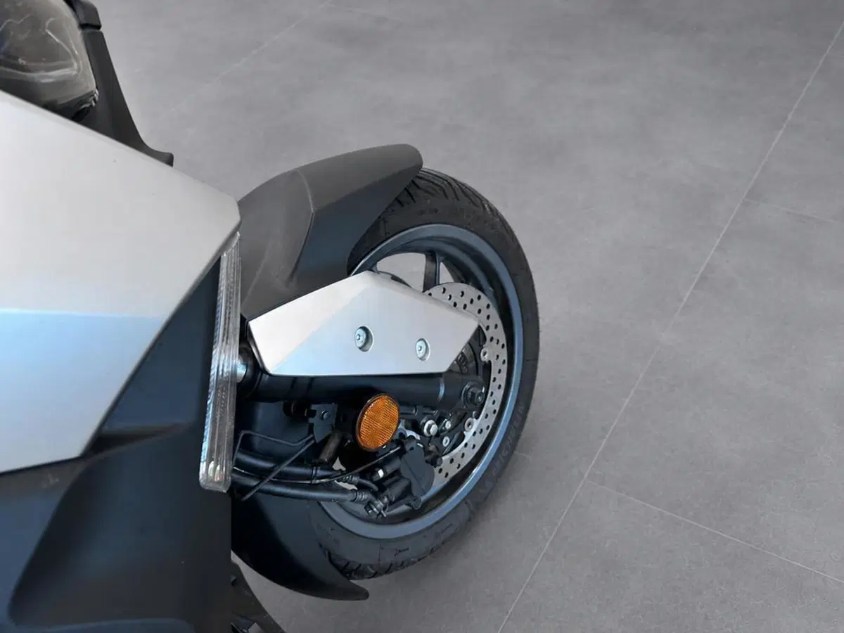 Yamaha X-Max 400 ABS (2017 - 20) (9)