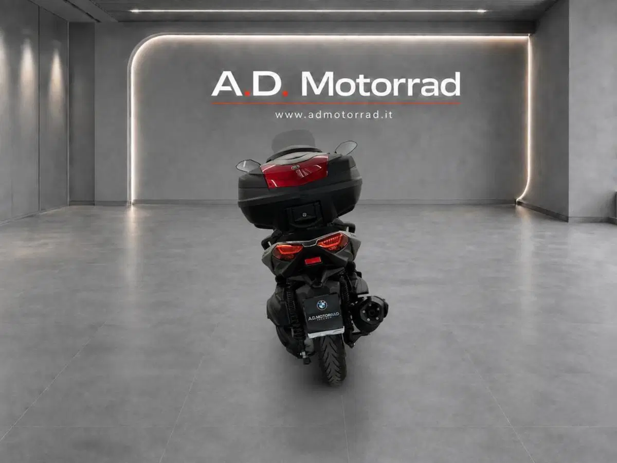 Yamaha X-Max 400 ABS (2017 - 20) (6)