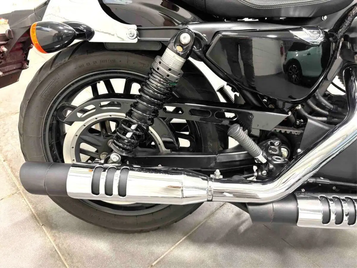 Harley-Davidson 1200 Roadster (2016 - 2017) - XL 1200R (6)