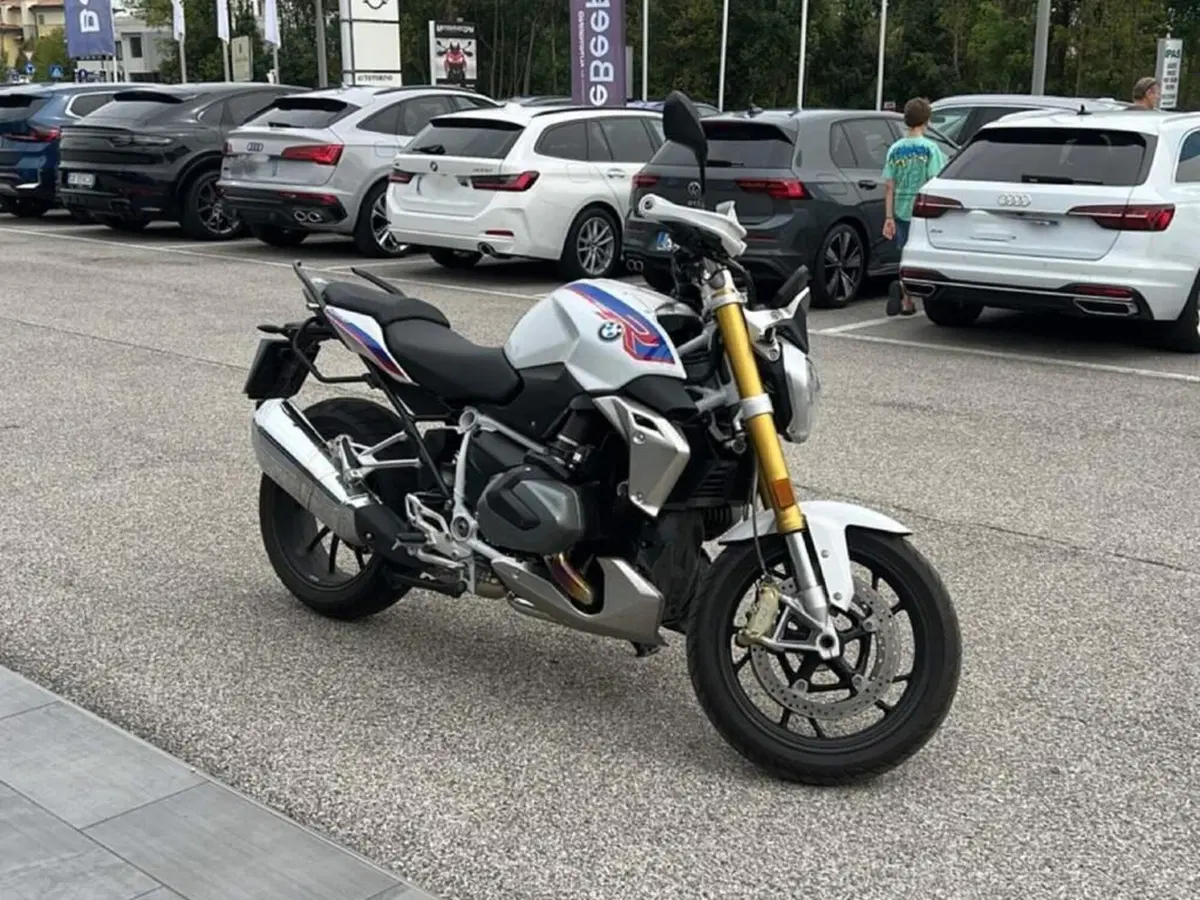 Bmw R 1250 R (2021 - 25) (3)