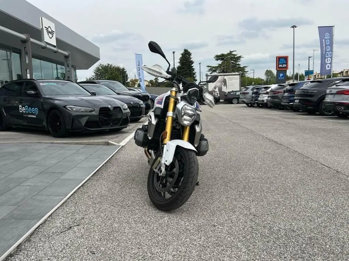 Bmw R 1250 R (2021 - 25) (2)