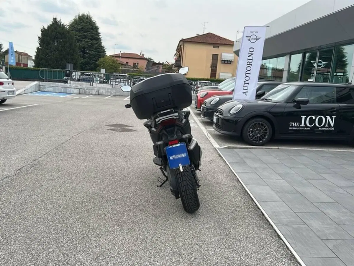 Honda X-ADV 750 DCT (2021 - 24) (6)