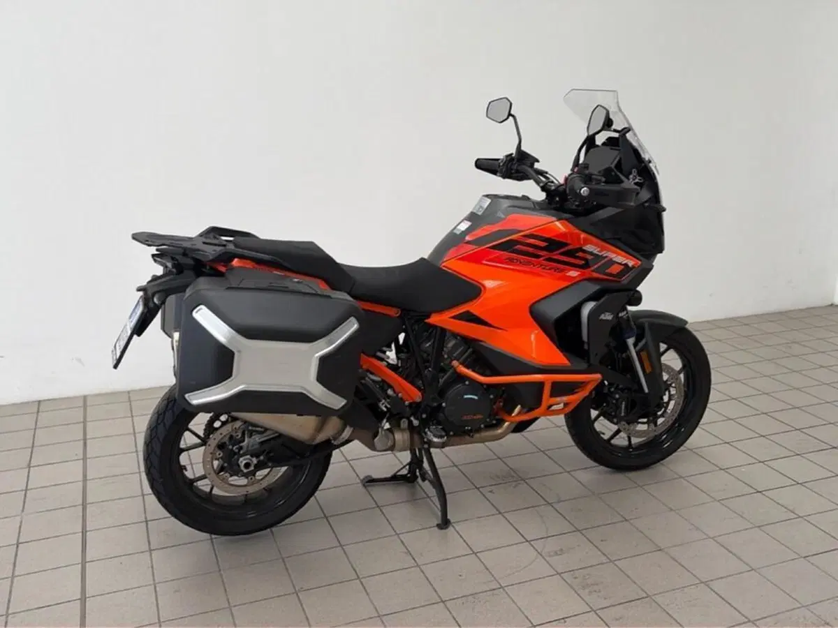 KTM 1290 Super Adventure S (2021 - 25) (5)