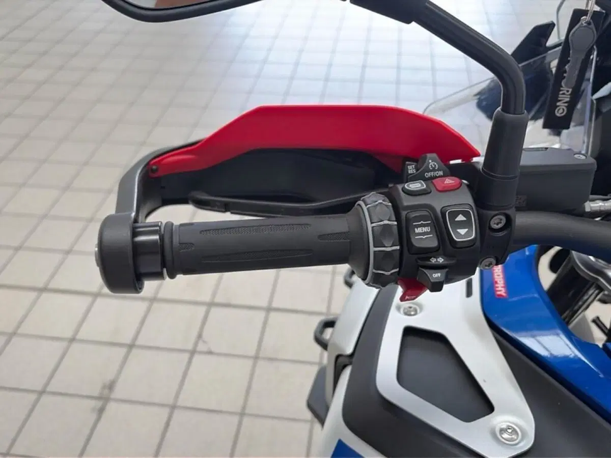 Bmw R 1300 GS Adventure Trophy (2025 - 26) (10)