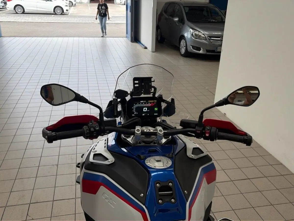 Bmw R 1300 GS Adventure Trophy (2025 - 26) (8)
