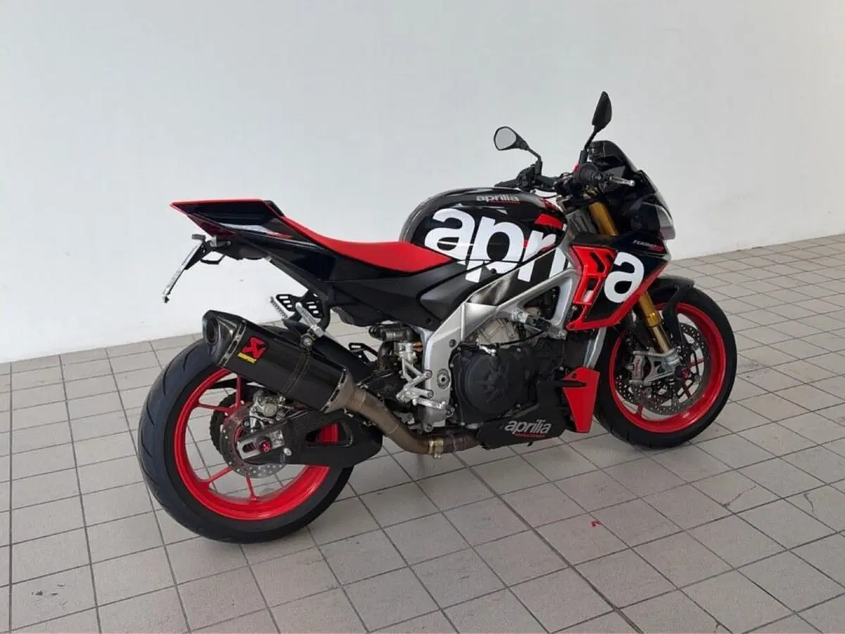Aprilia Tuono V4 Factory (2021 - 24) (5)