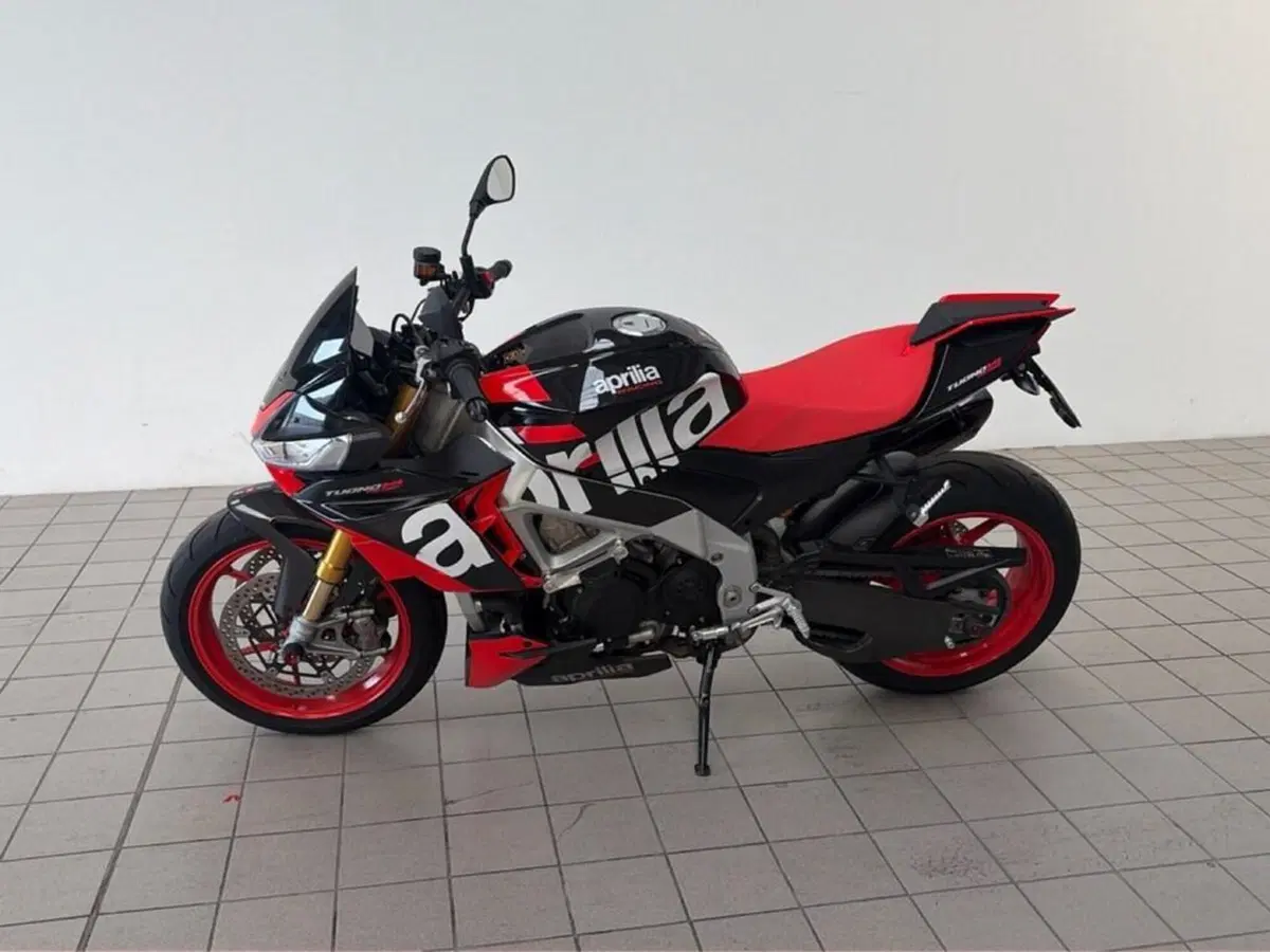 Aprilia Tuono V4 Factory (2021 - 24) (4)