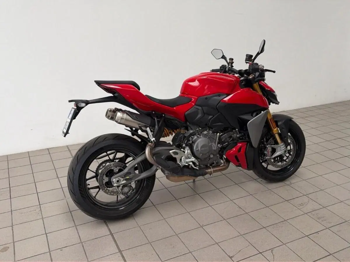 Ducati Streetfighter V2 S (2025 - 26) (5)