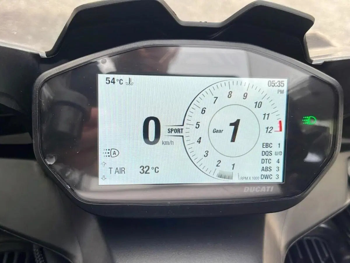 Ducati Panigale V2 955 (2020) (11)